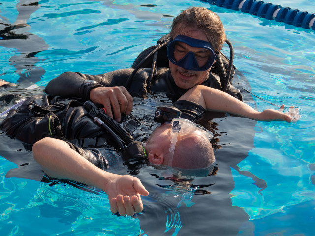 Esperienza Diving For All, prove subacquee in piscina