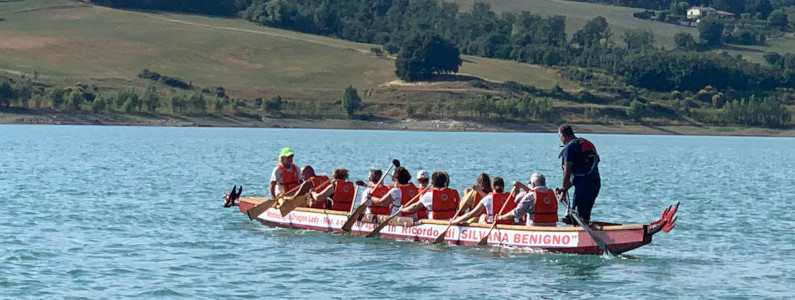Dragon Boat con partecipanti